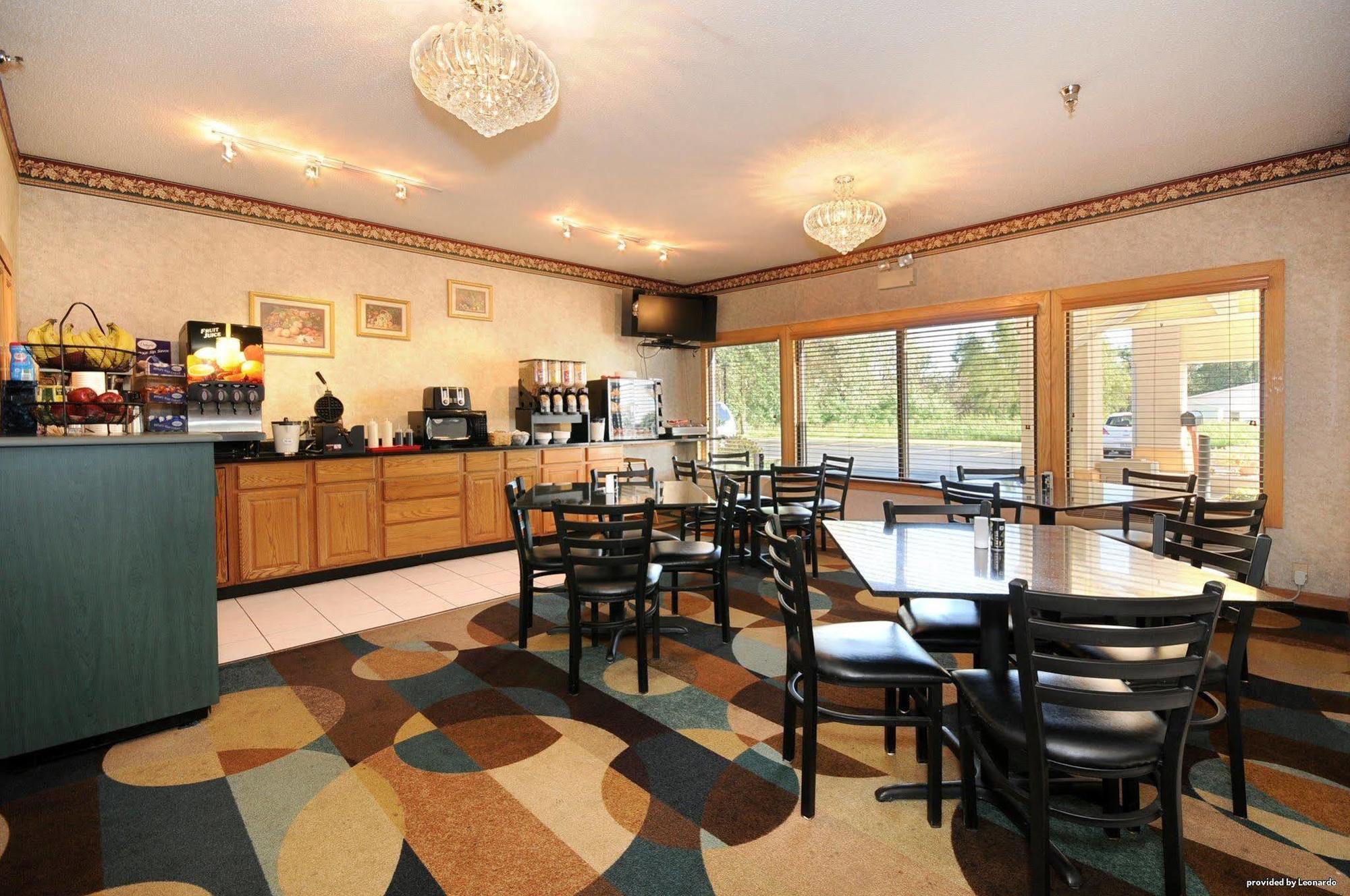 Best Western Crossroads Inn Schererville Restaurant photo