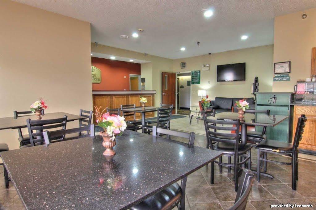 Best Western Crossroads Inn Schererville Restaurant photo